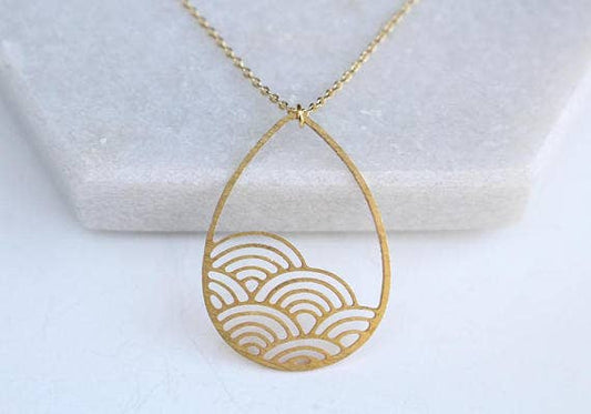Raindrop Cloud Necklace: Gold