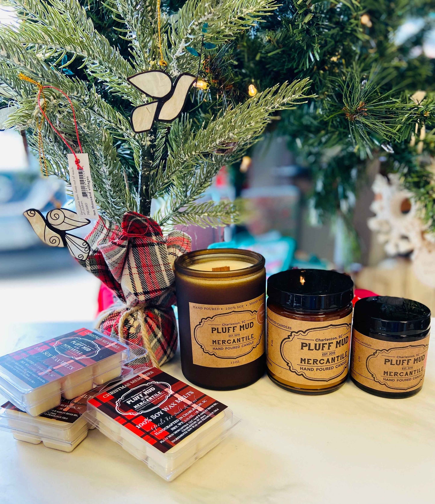 “Christmas Memories” Hand Poured Soy Candles